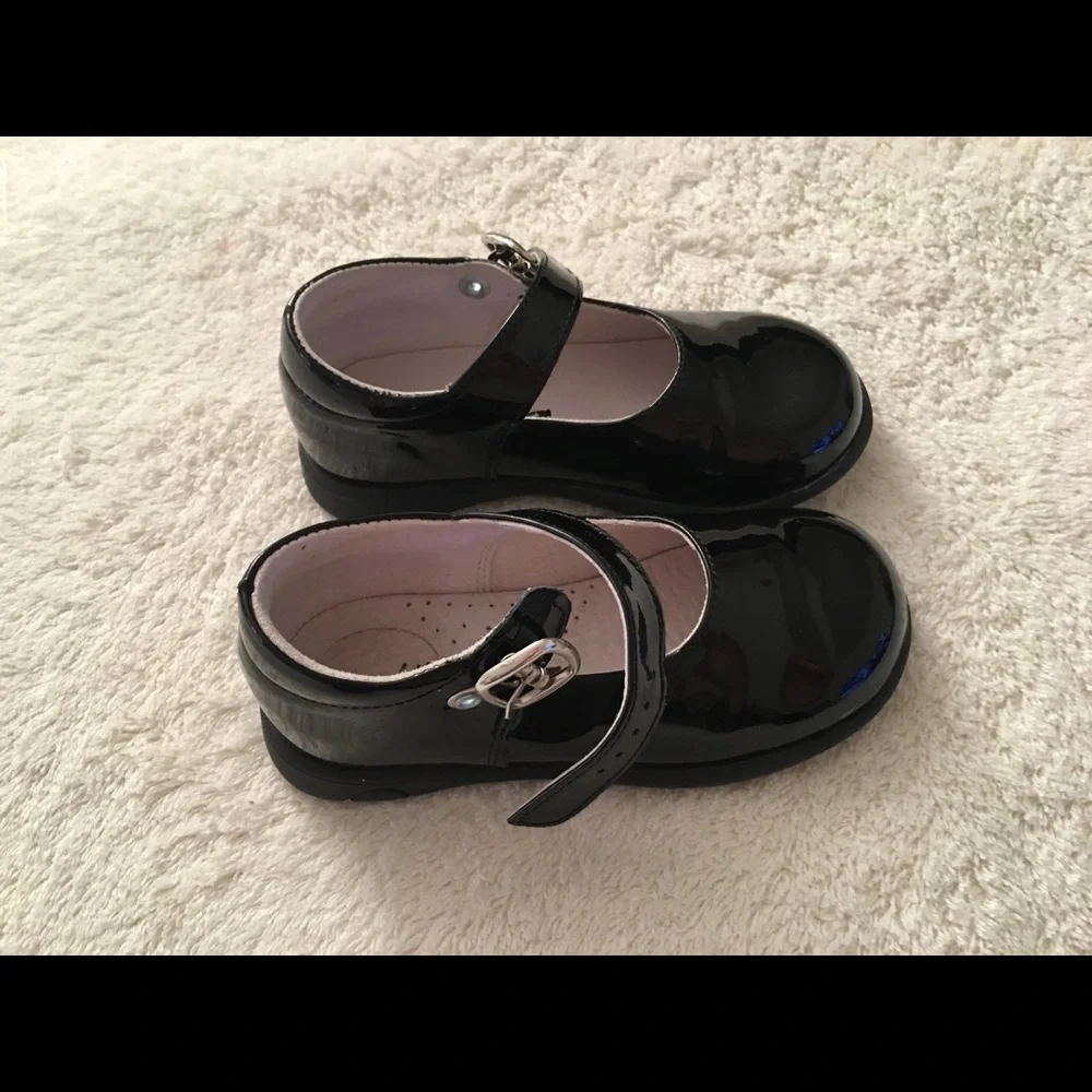 Black Patent Italian Leather Mary Janes sz 6.5